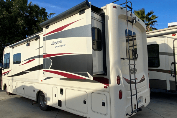 RV SLIDE-OUT SERVICE