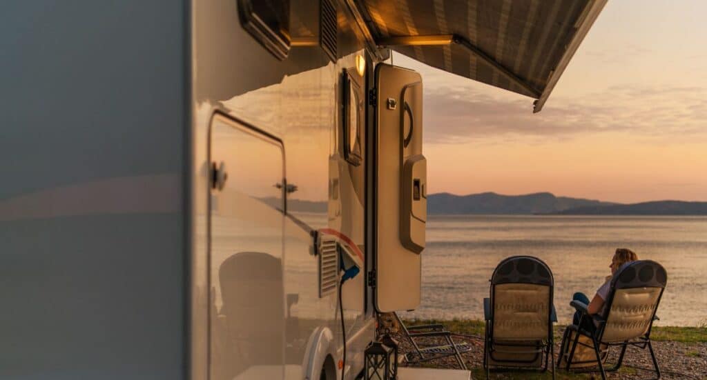 Factors to Consider When Choosing Between Manual and Power Awnings